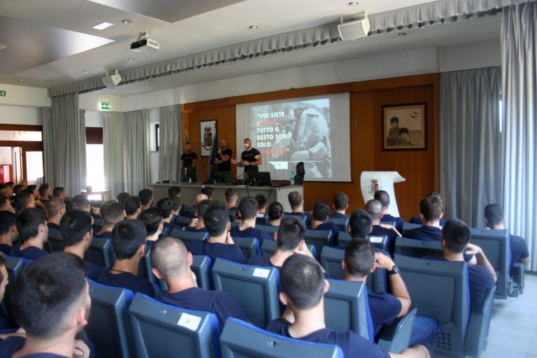 scuola_allieviagenti_poliziadistato2