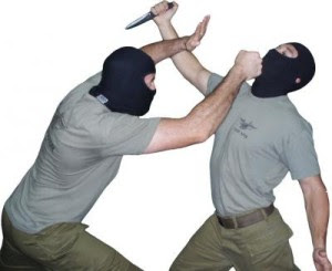 tecniche inutili finto Krav Maga e krav magia